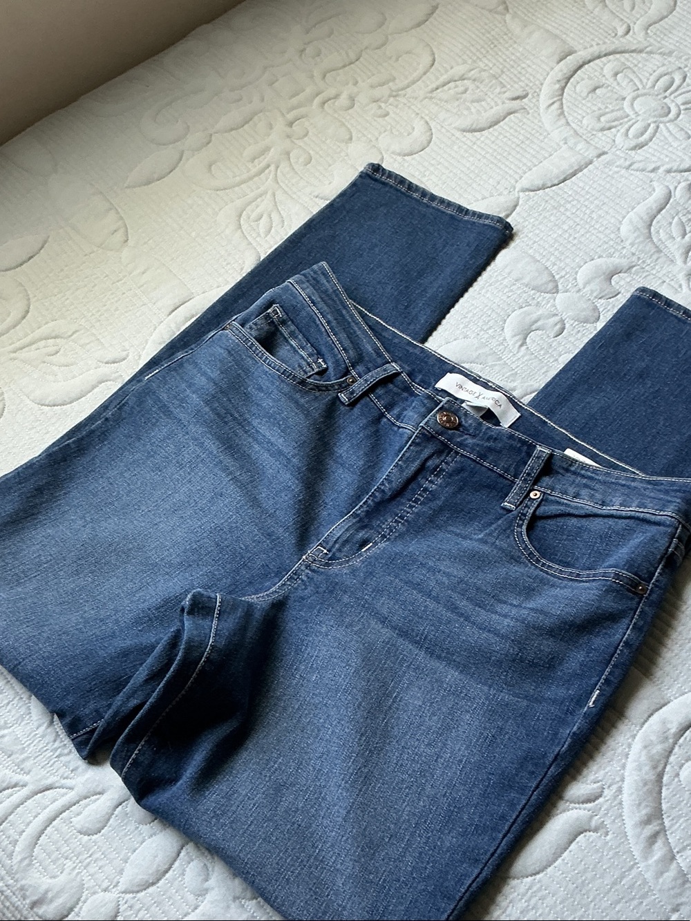 American Vintage Women’s High-Rise Vintage Skinny Jeans in Medium Blue Wash NWOT